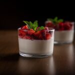 Panna-Cotta-aus-der-Form-bekommen